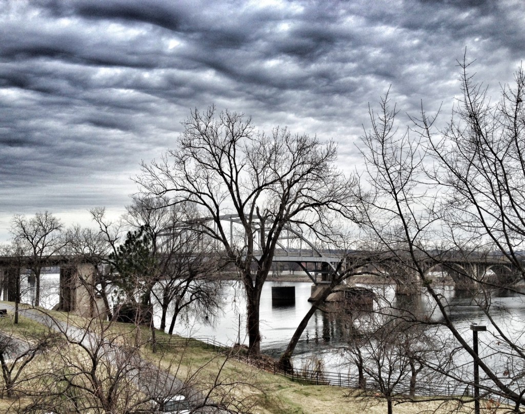 feeding the homeless, under the bridge, little rock, broadway bridge