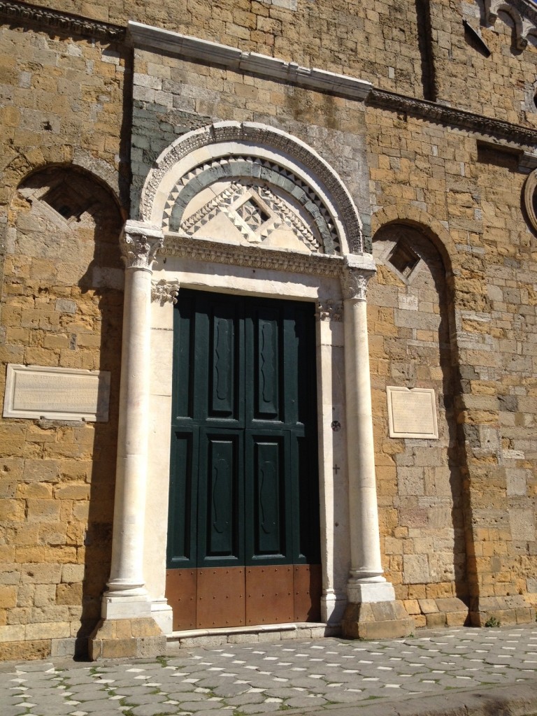 Tuscany, Cruise Port Livorno, San Gimingnano, Italy, Travel in Europe, Tuscan Doors and Windows