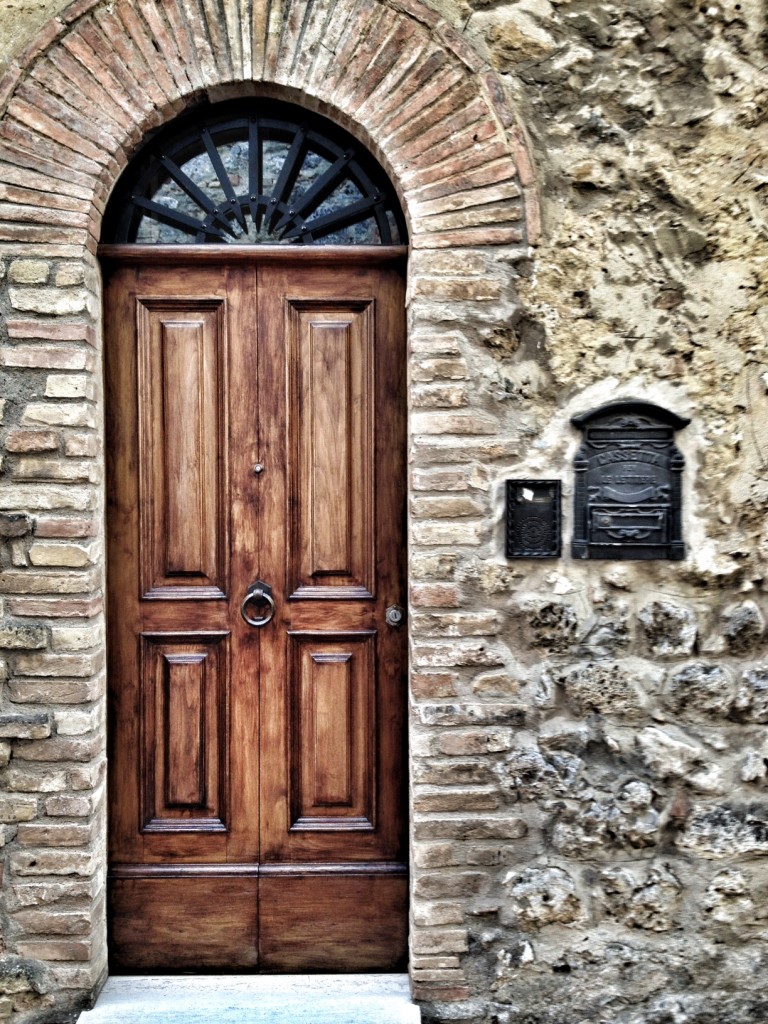 Tuscany, Cruise Port Livorno, San Gimingnano, Italy, Travel in Europe, Tuscan Doors and Windows
